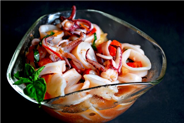 Sauteed squid in tomato concasse